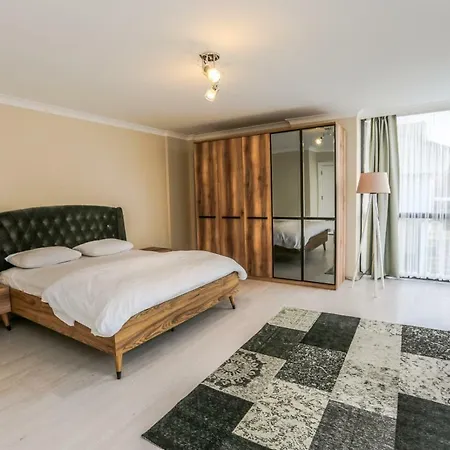 Sofia Apartahotel 4*